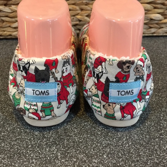 Toms Red and Green Dog Pattern Flats - Picture 8 of 14